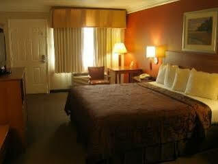 Hotel 6-alvin, Tx 2*