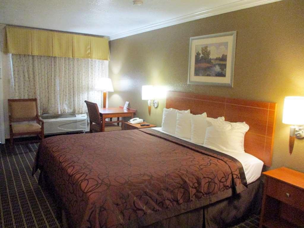 6-alvin, Tx Hotel 2*