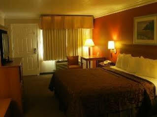 6-alvin, Tx Hotel