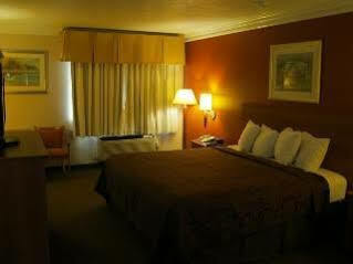 Hotel 6-alvin, Tx